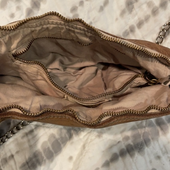 Officina Origi Italian Leather Crossbody - Picture 3 of 7